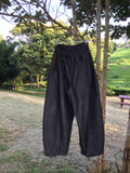 紅格仔黑色牛仔褲