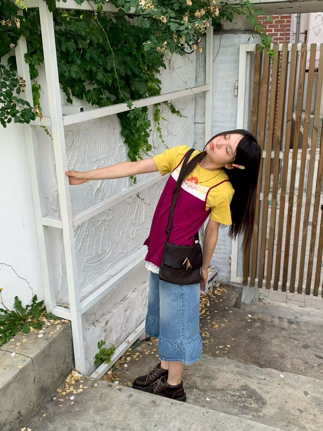 蕾絲拼接荷葉邊無袖top